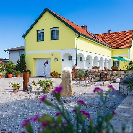 Appartementhaus Freiler Mörbisch am See Exteriör bild