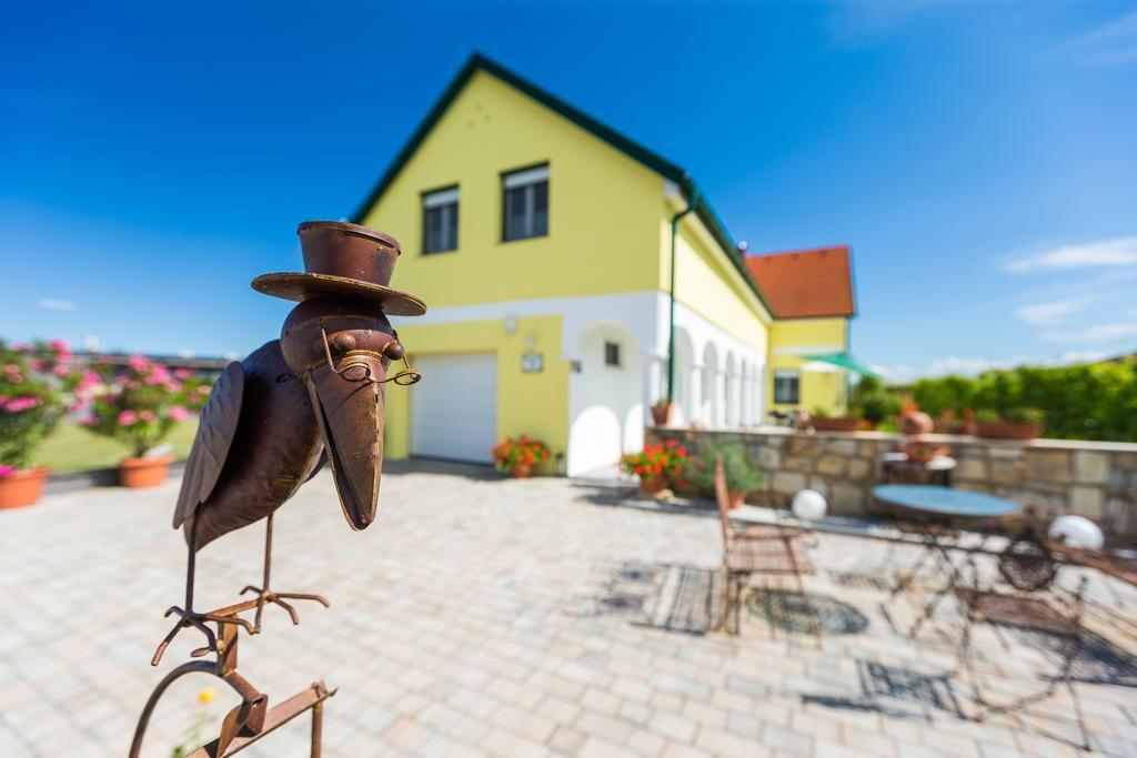 Appartementhaus Freiler Mörbisch am See Exteriör bild