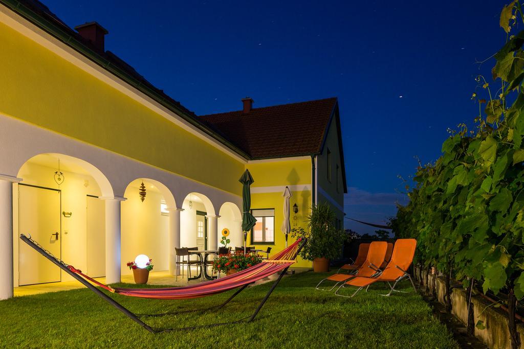 Appartementhaus Freiler Mörbisch am See Exteriör bild