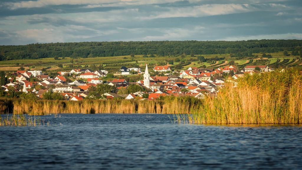 Appartementhaus Freiler Mörbisch am See Exteriör bild