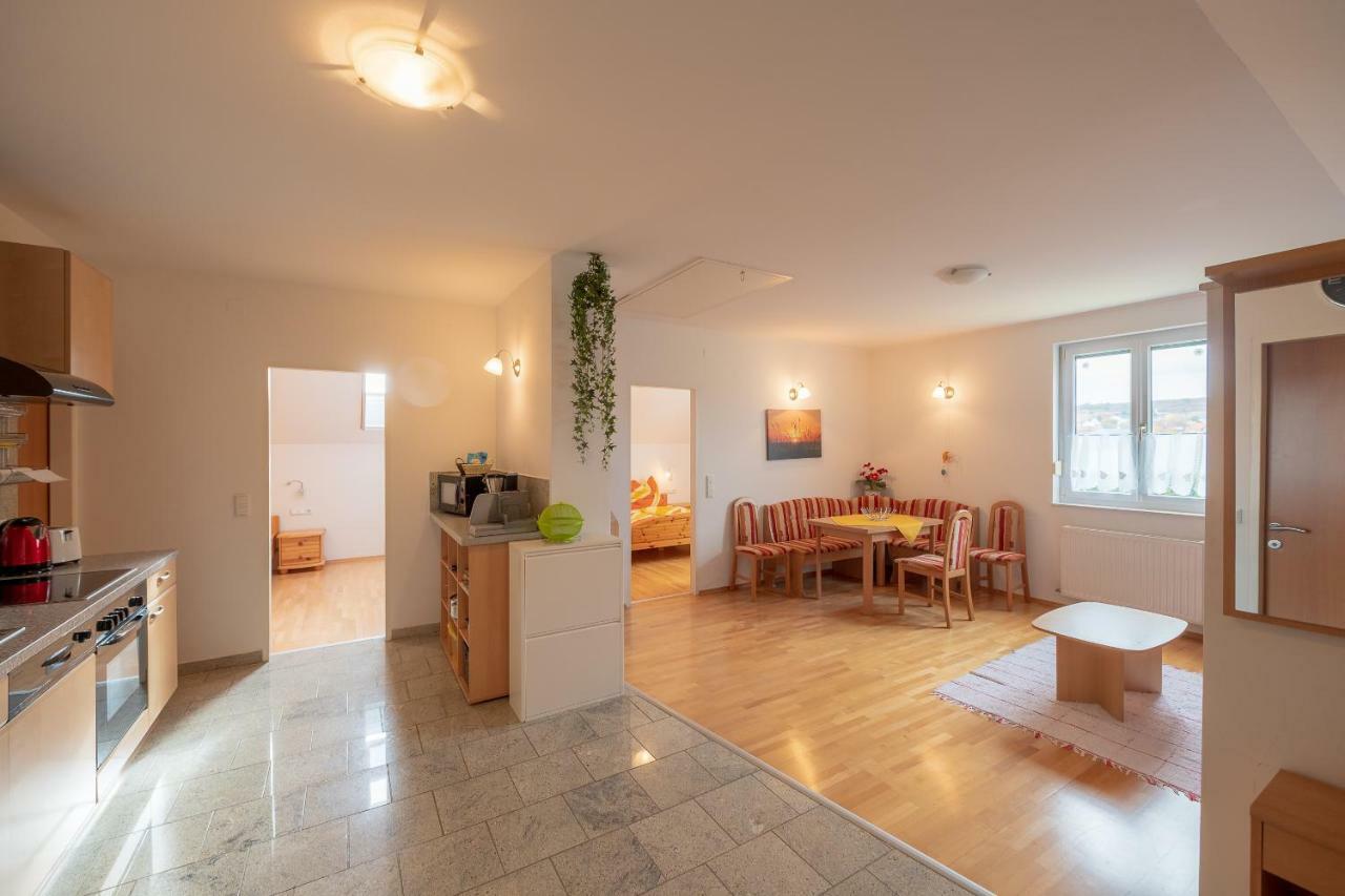 Appartementhaus Freiler Mörbisch am See Exteriör bild